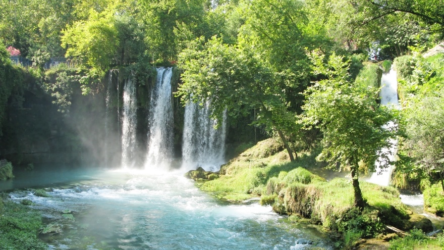 Düden Şelalesi Antalya gezilecek yerler